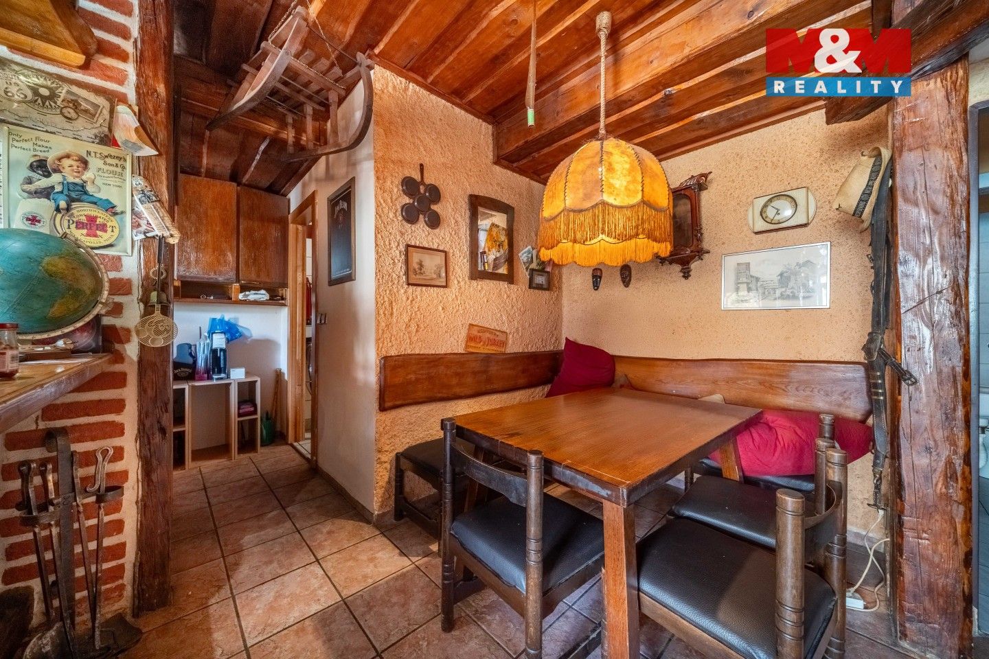 Pronájem komerčního prostoru 300 m² - foto 8