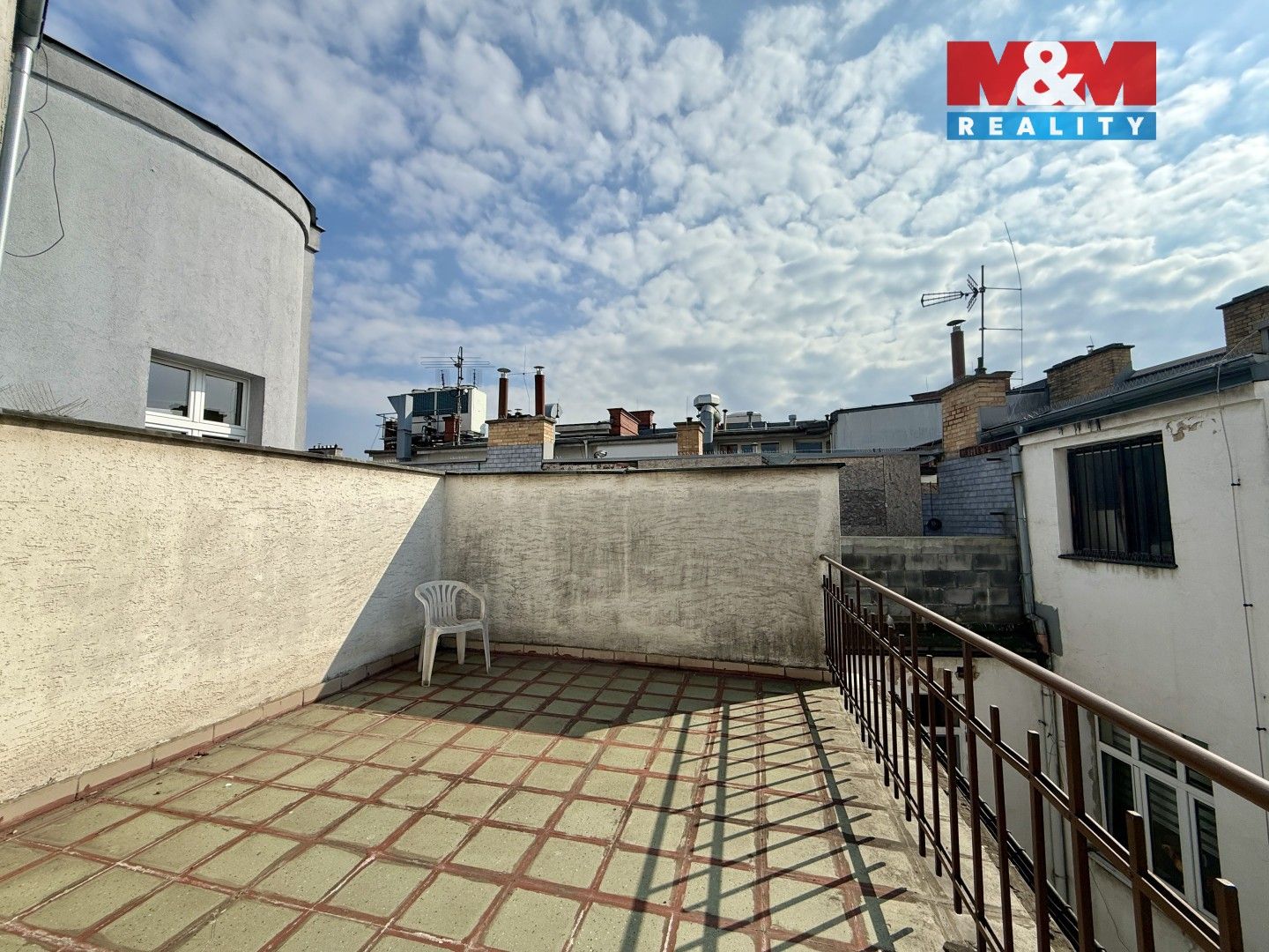 Pronájem komerčního prostoru 275 m² - foto 8