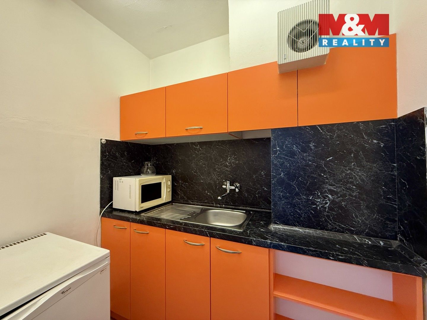 Pronájem komerčního prostoru 275 m² - foto 9