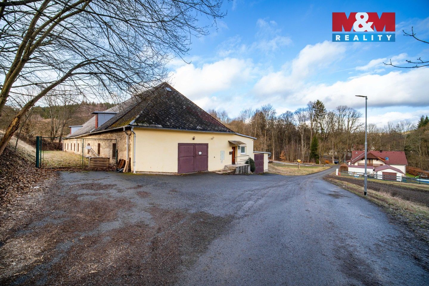 Prodej komerčního prostoru 700 m² - foto 2