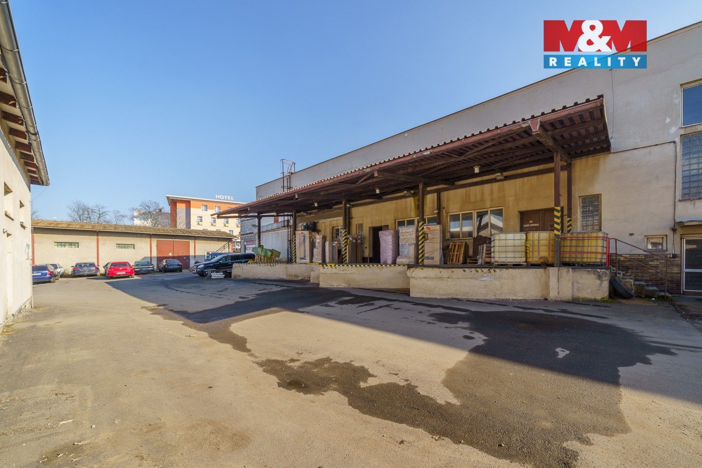 Prodej komerčního prostoru 760 m² - foto 18
