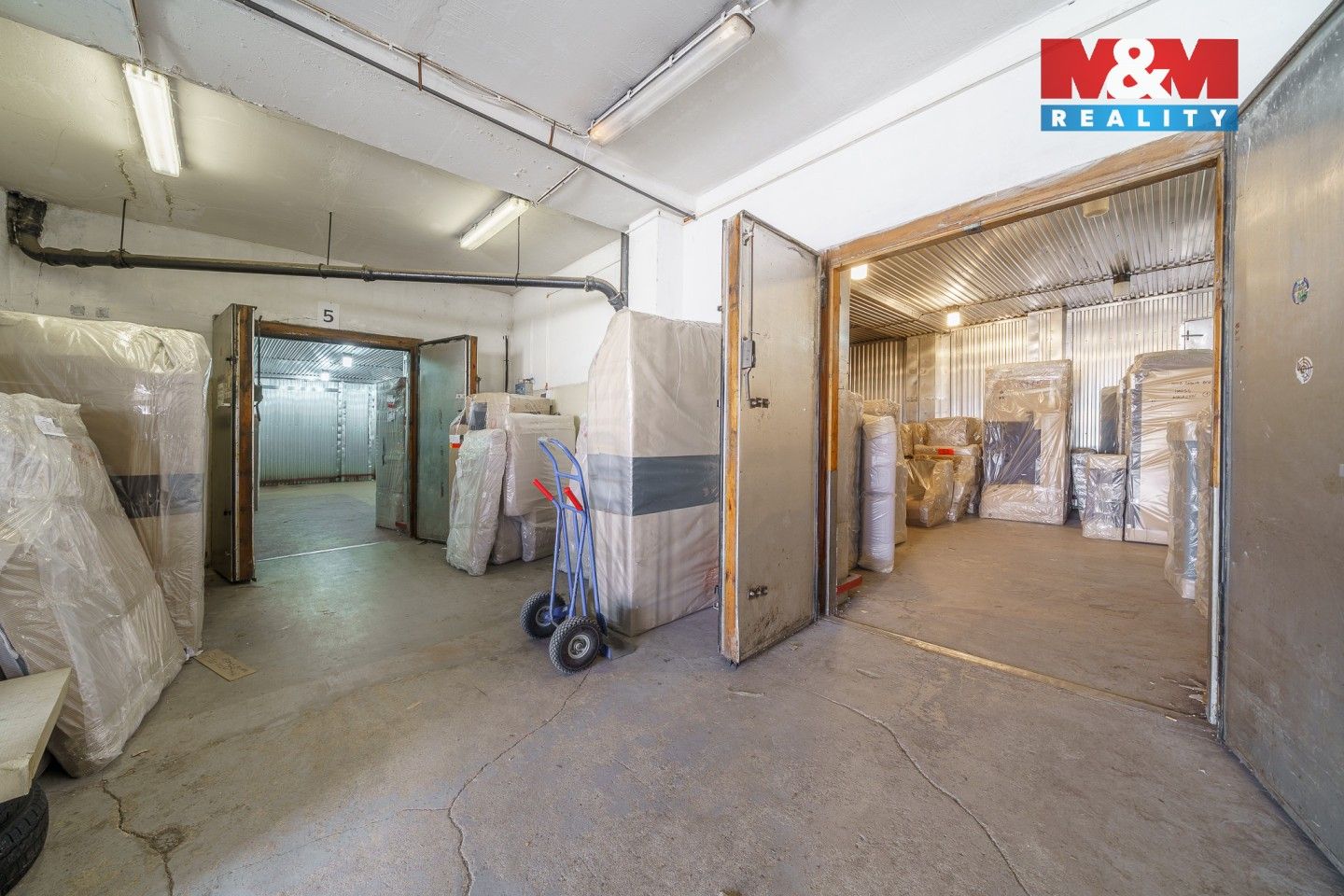 Prodej komerčního prostoru 760 m² - foto 22
