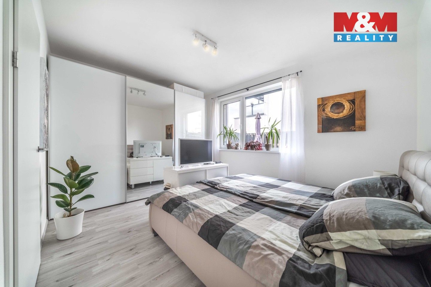 Prodej bytu 3+kk 72 m² - foto 2