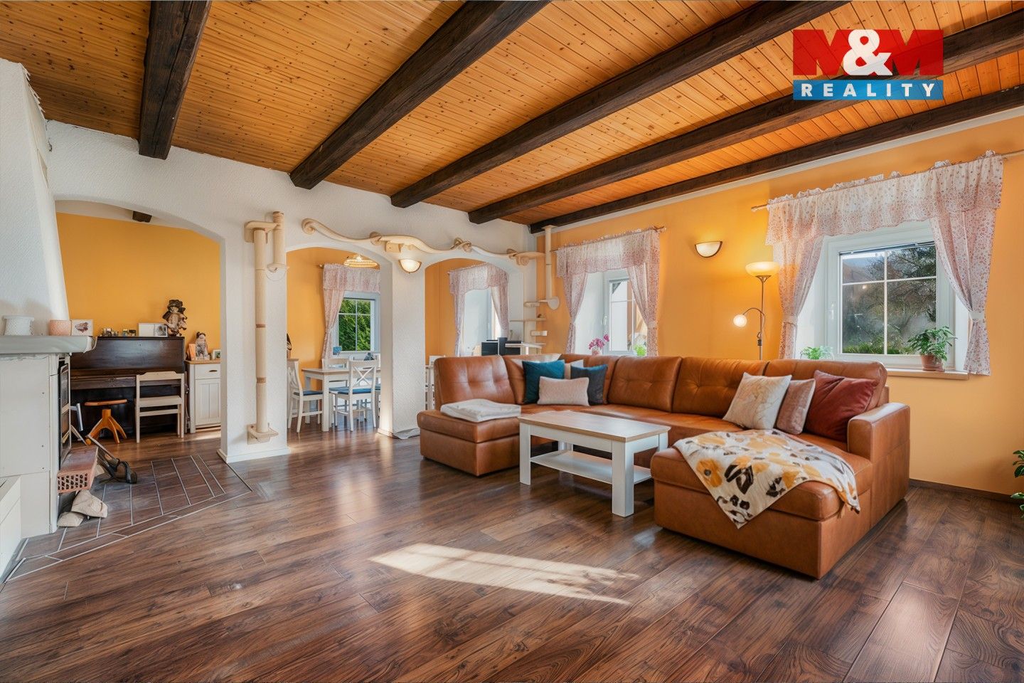 Prodej domu 300 m² - foto 2