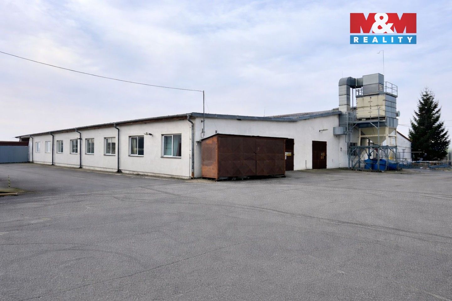 Pronájem komerčního prostoru 2098 m² - foto 2