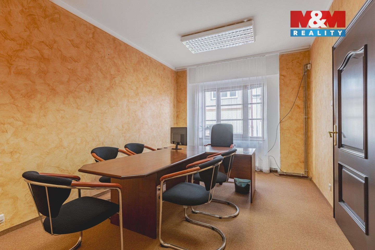 Pronájem komerčního prostoru 66 m² - foto 1