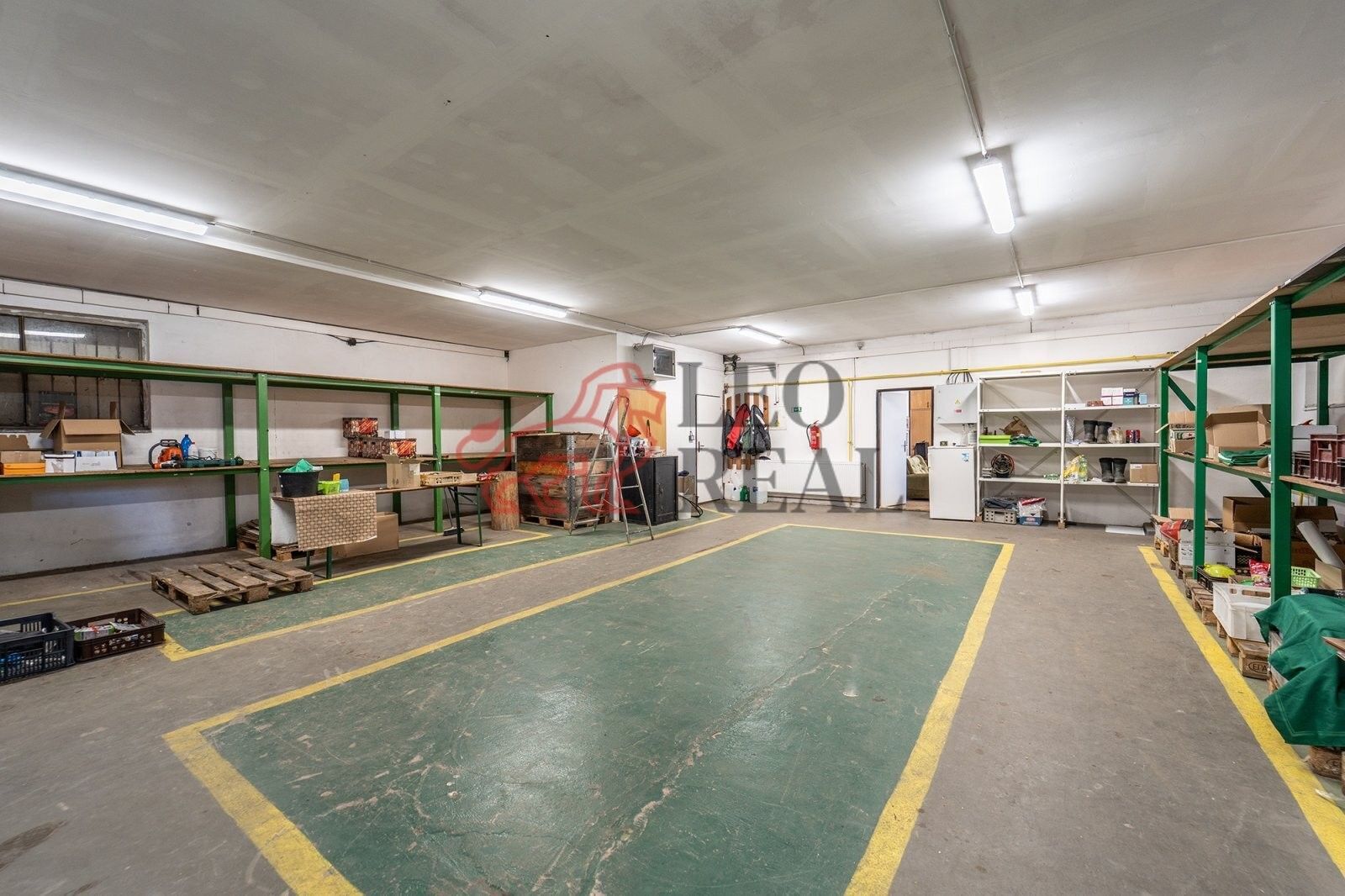 Prodej komerčního prostoru 444 m² - foto 8