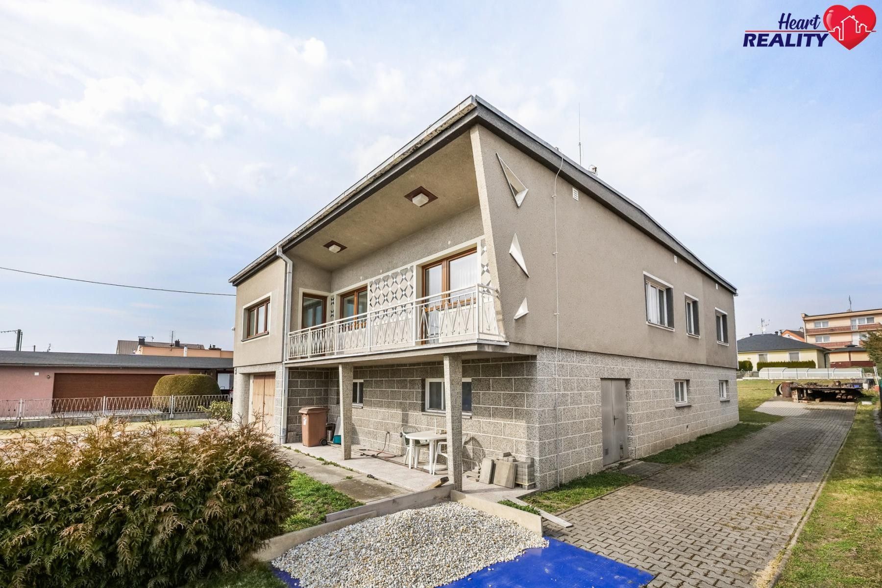 Prodej domu 200 m² - foto 1