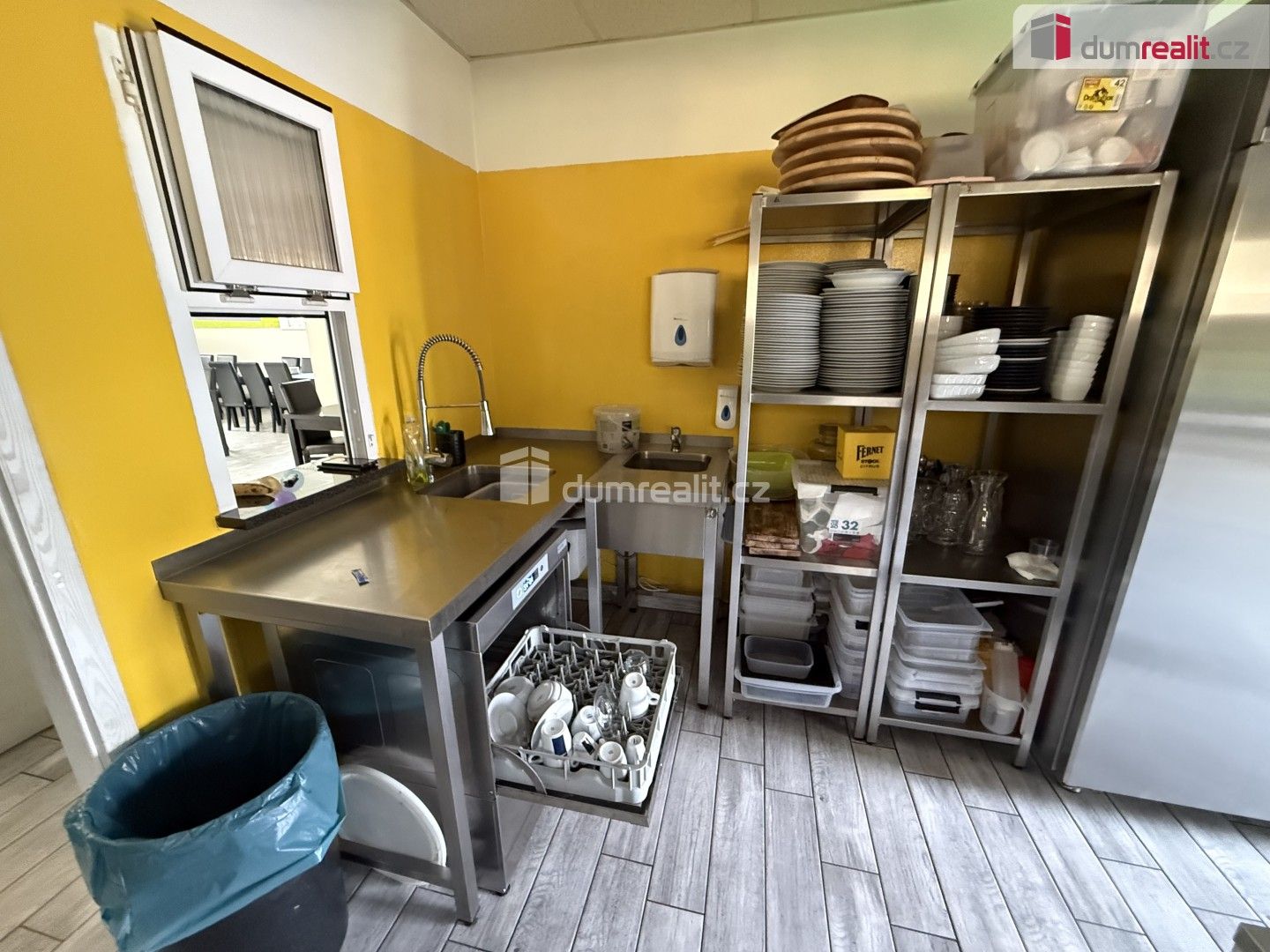 Prodej komerčního prostoru 230 m² - foto 20