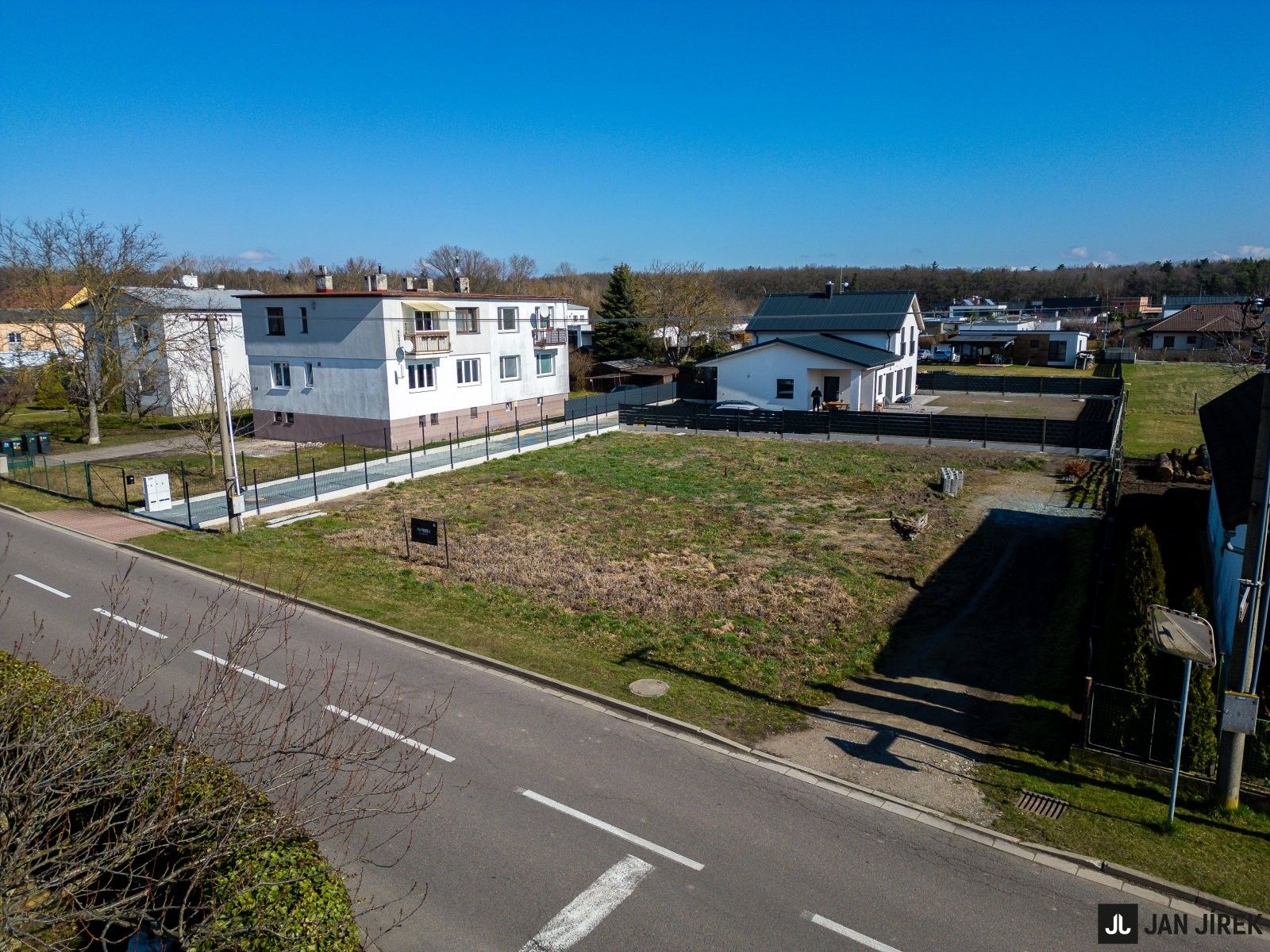 Prodej pozemku 800 m² - foto 3