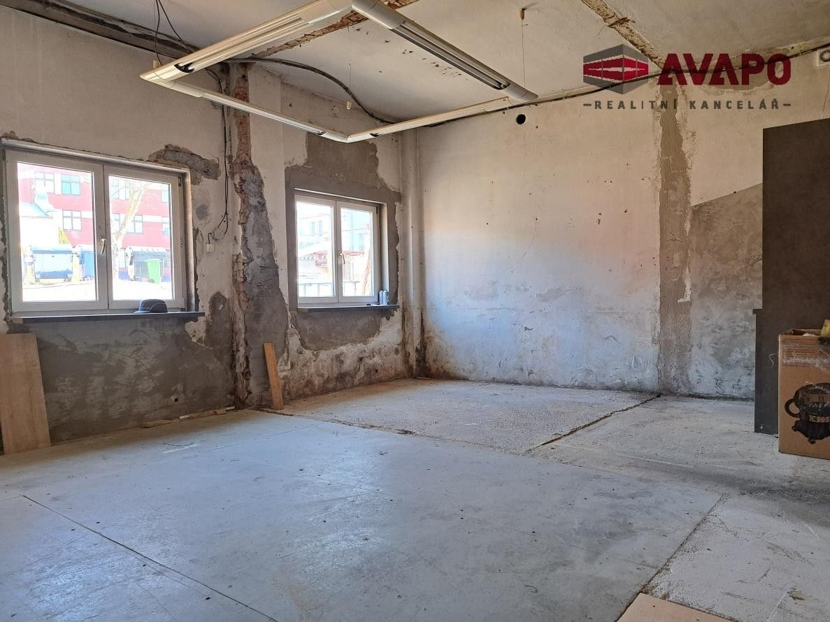 Pronájem komerčního prostoru 85 m² - foto 4