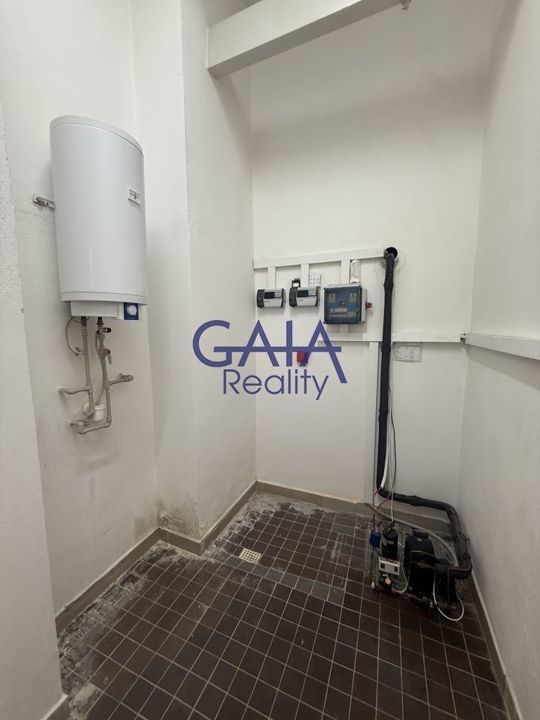 Prodej komerčního prostoru 600 m² - foto 13