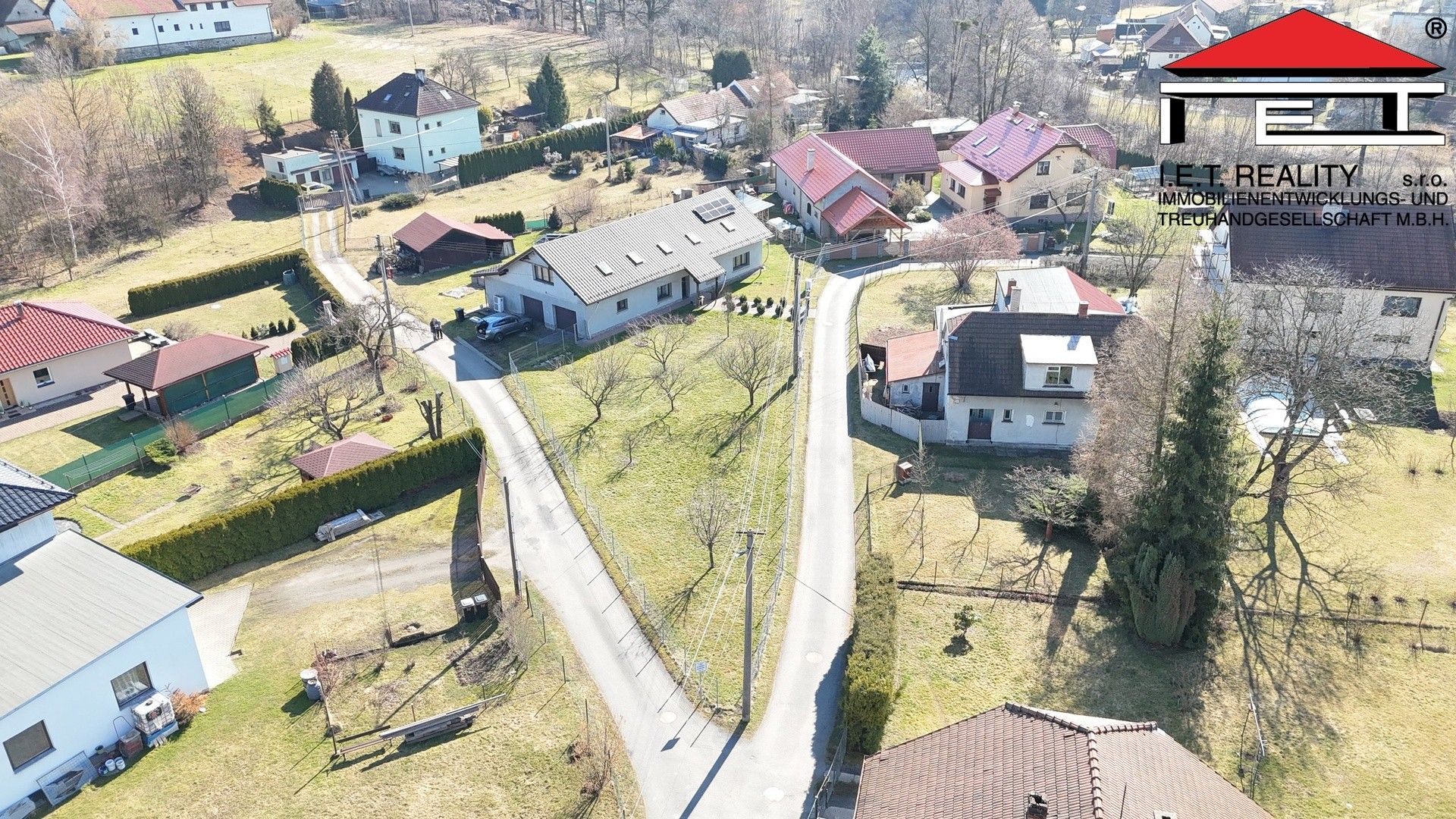 Prodej pozemku 560 m² - foto 4
