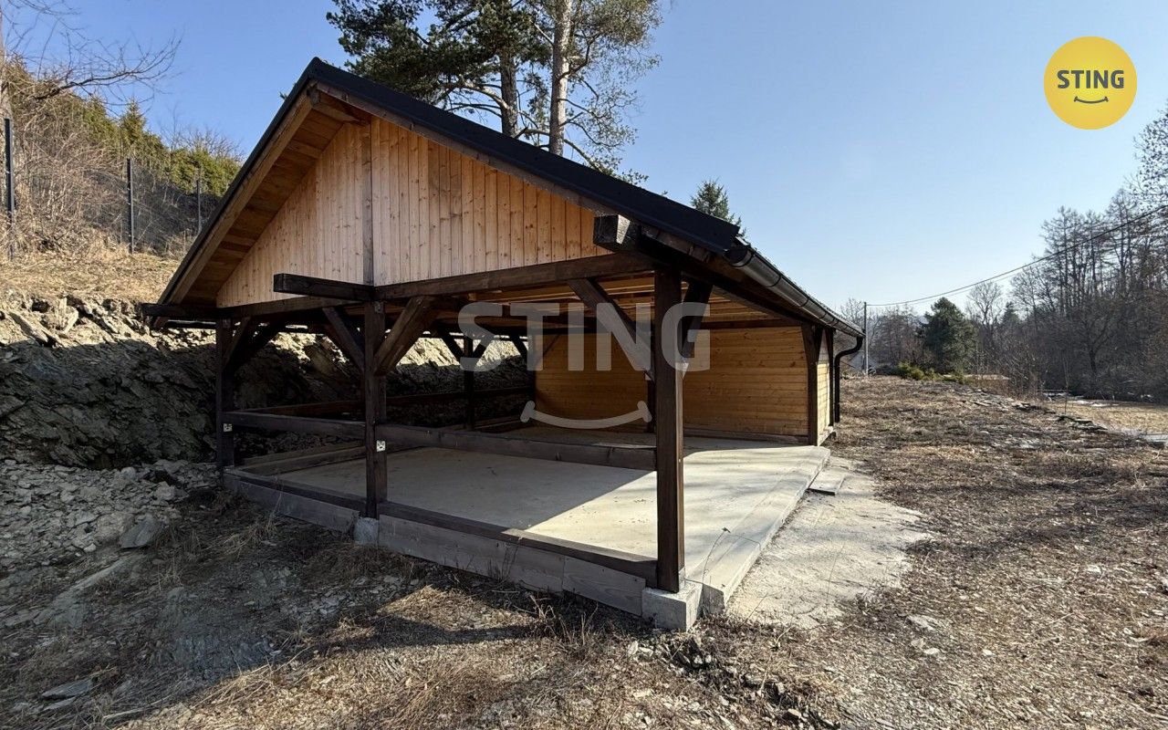 Prodej pozemku 954 m² - foto 1
