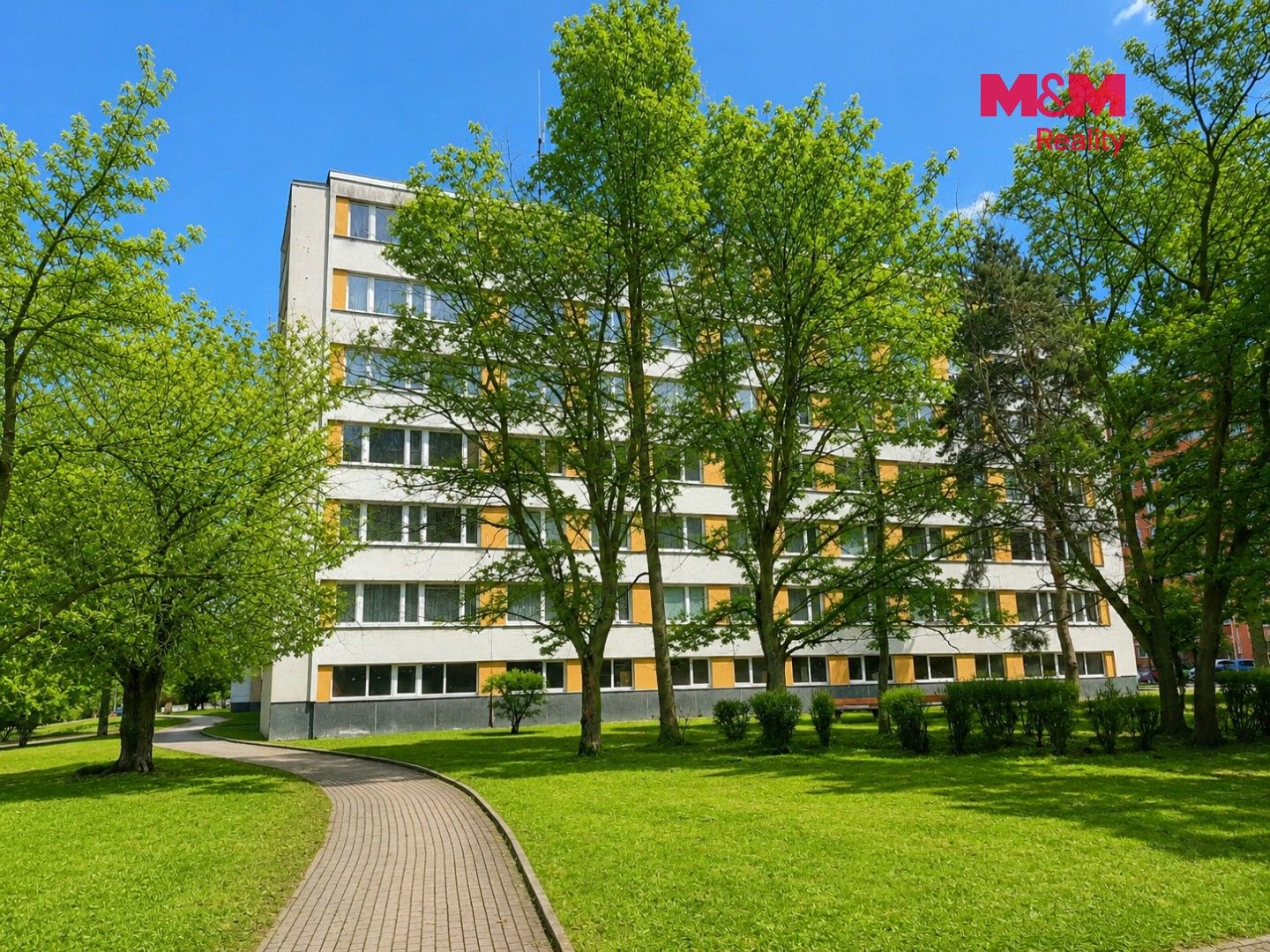 Pronájem bytu 1+1 27 m² - foto 1