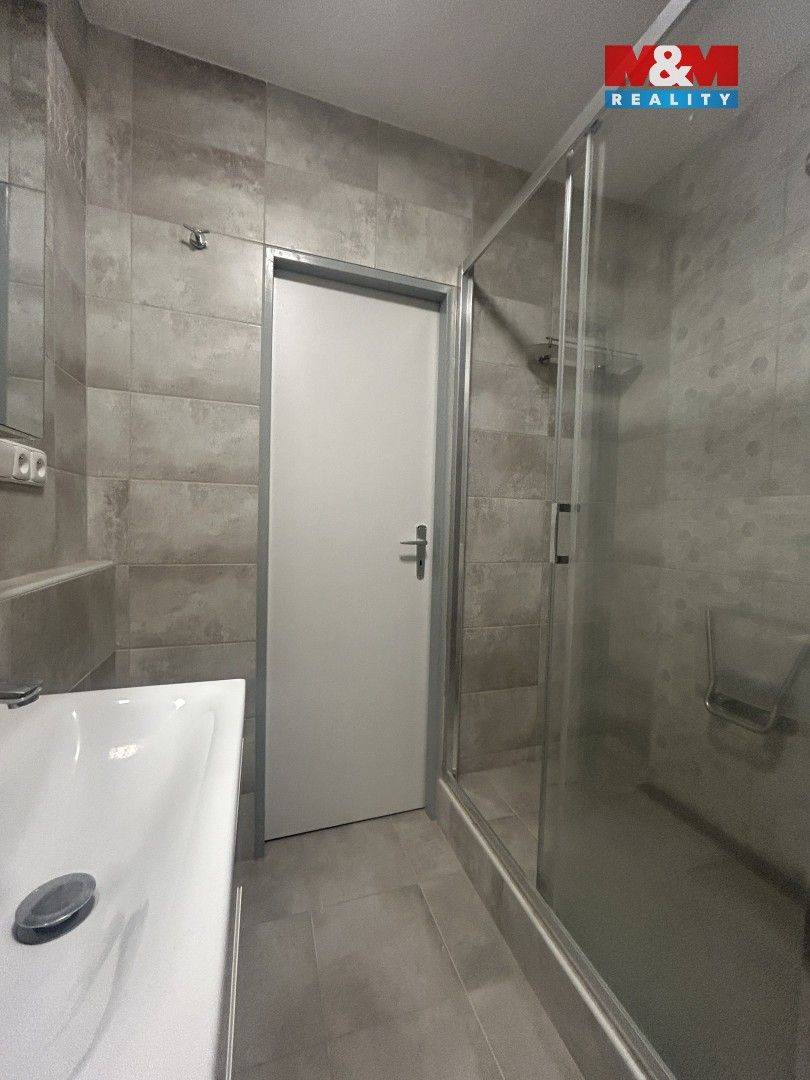 Pronájem bytu 1+1 35 m² - foto 12