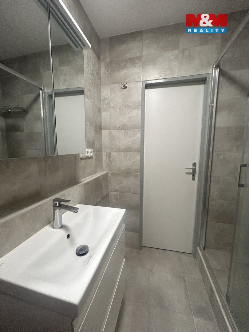 Pronájem bytu 1+1 35 m² - foto 11