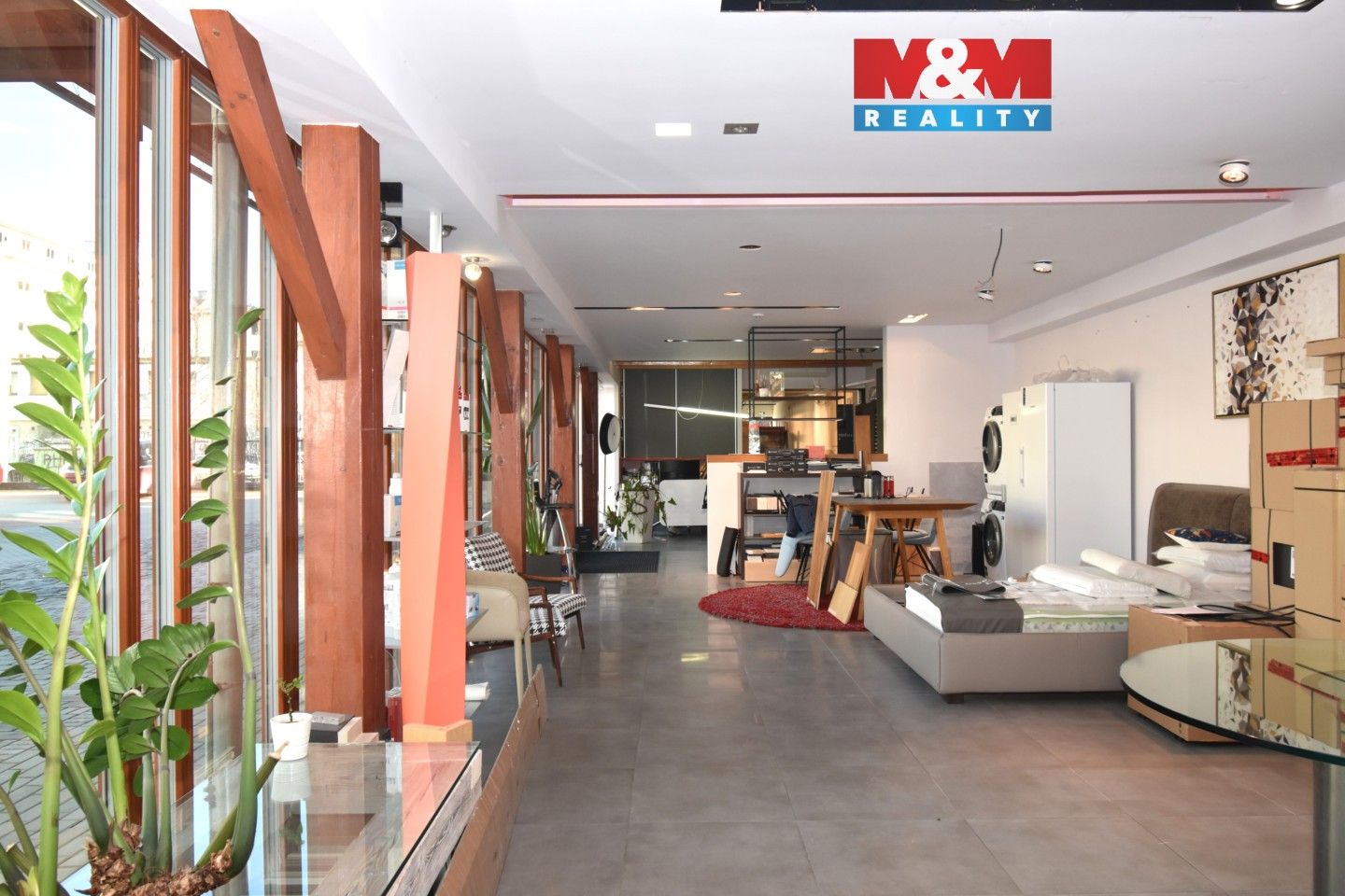 Pronájem komerčního prostoru 234 m² - foto 1