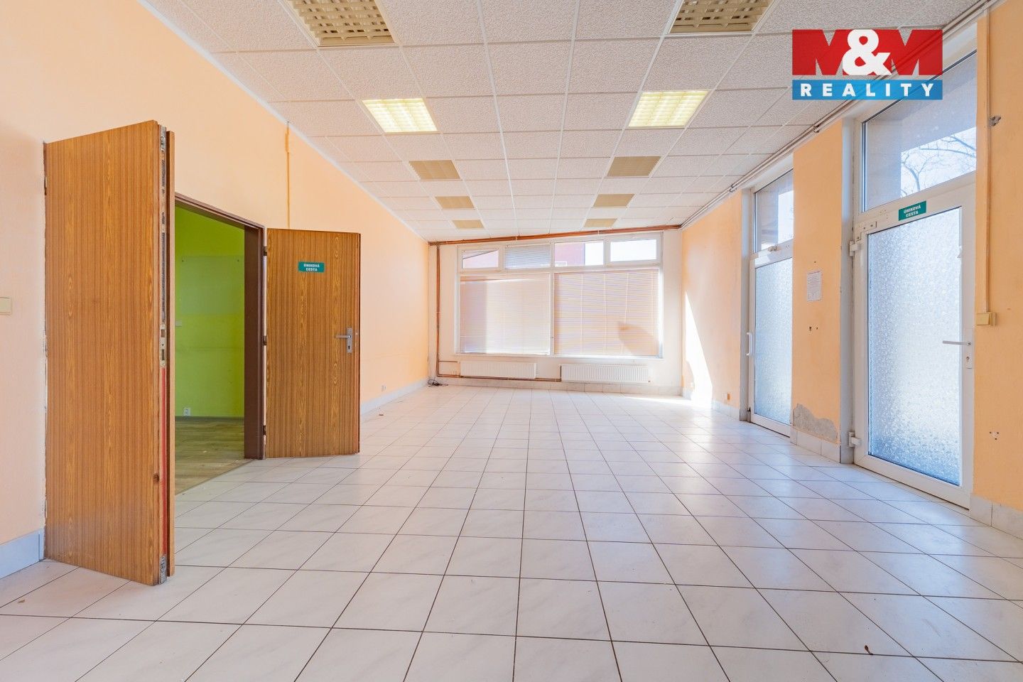 Prodej komerčního prostoru 155 m² - foto 12