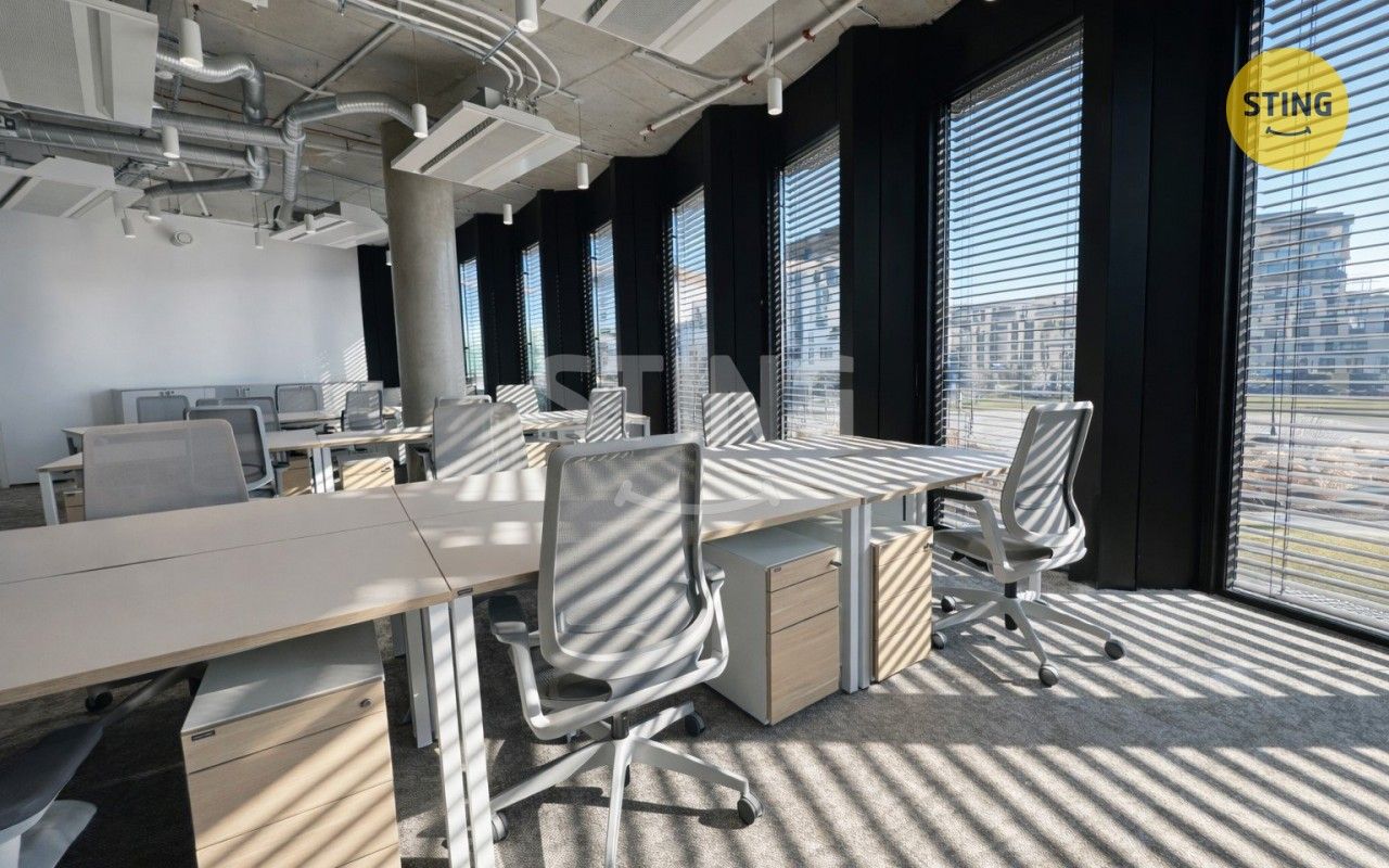 Pronájem komerčního prostoru 4400 m² - foto 9