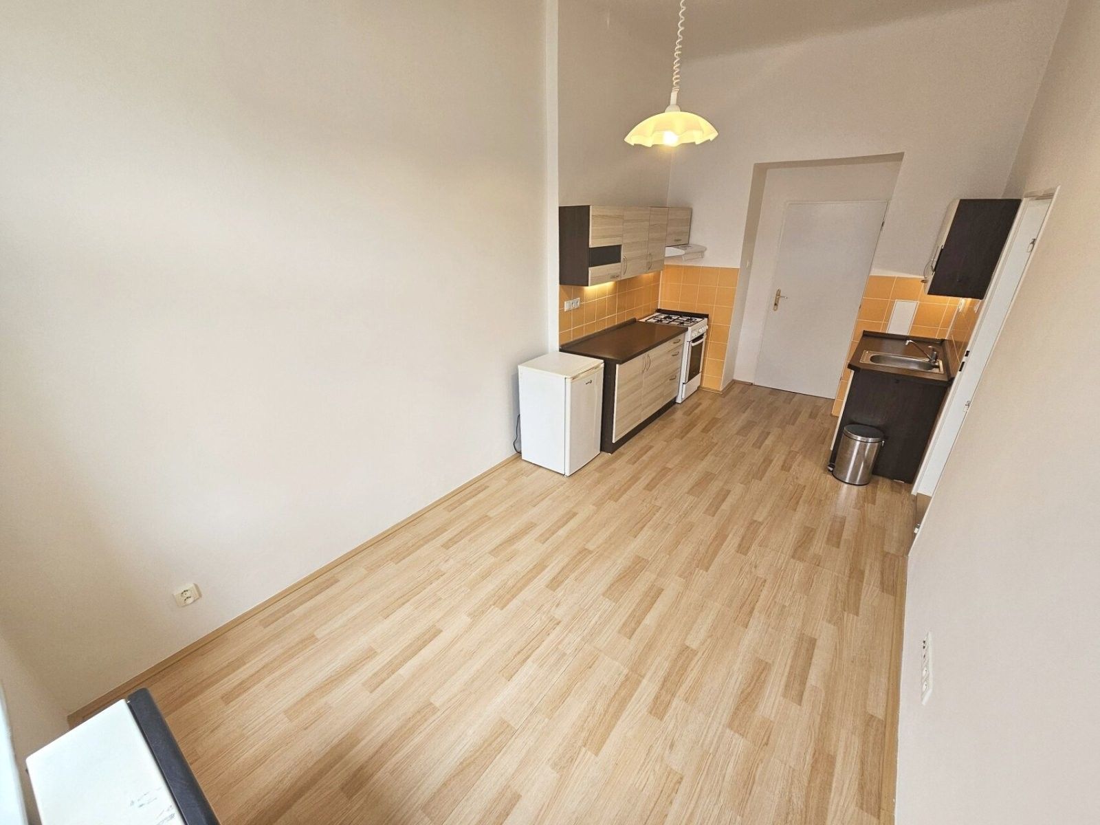 Pronájem bytu 2+kk 38 m² - foto 2