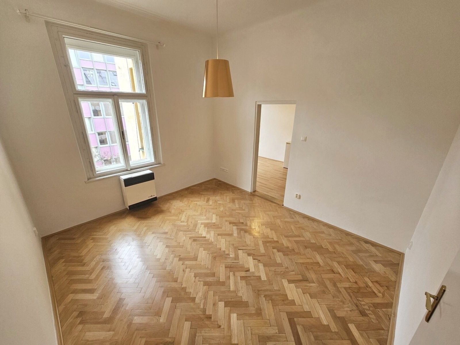 Pronájem bytu 2+kk 38 m² - foto 4