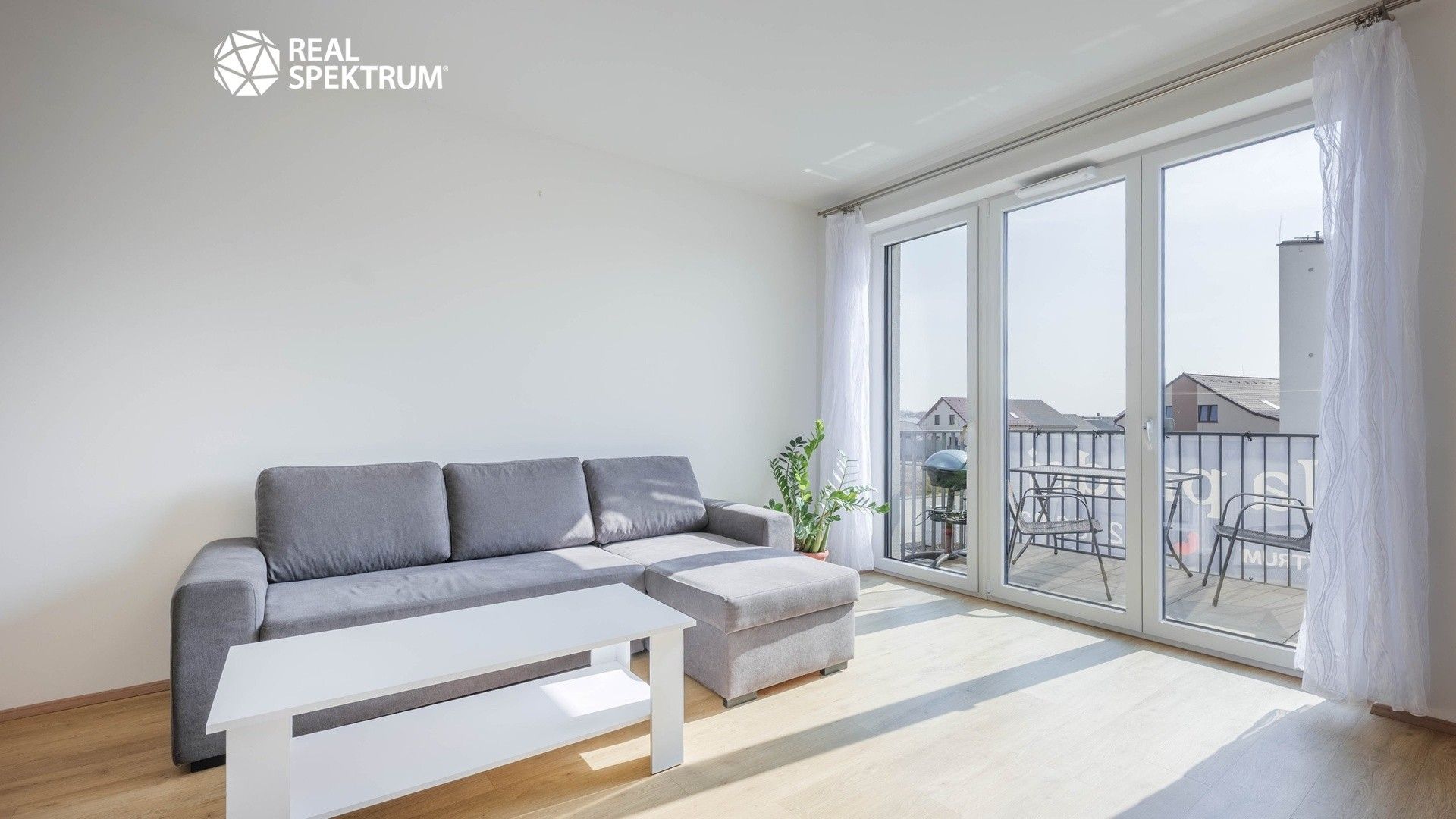Pronájem bytu 2+kk 55 m² - foto 5