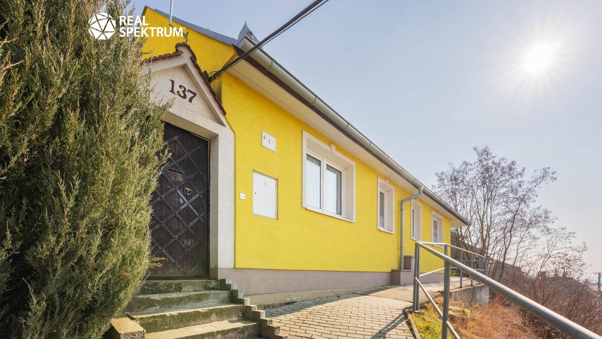 Prodej nemovitosti 175 m² - foto 1