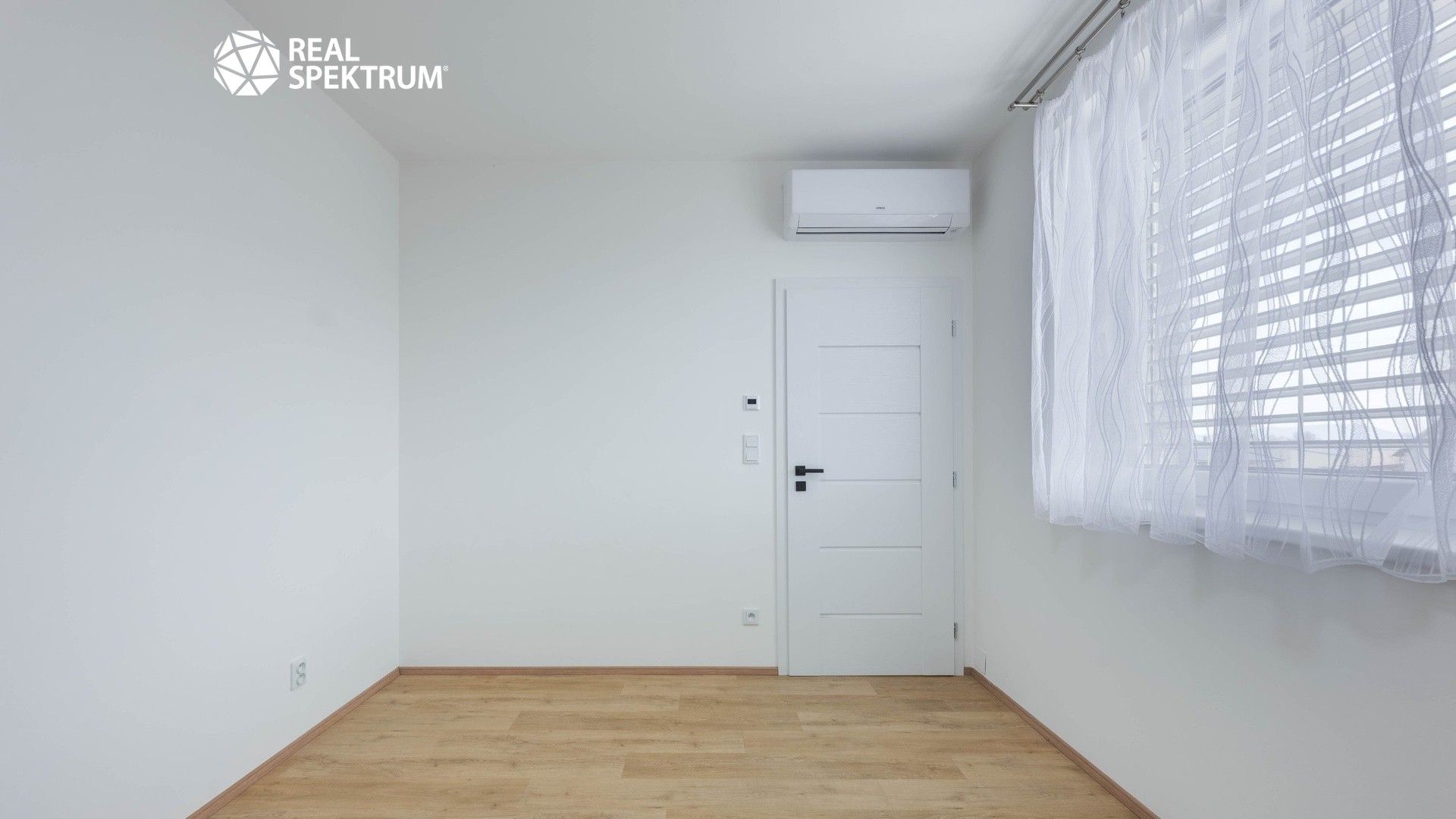 Pronájem bytu 2+kk 55 m² - foto 13
