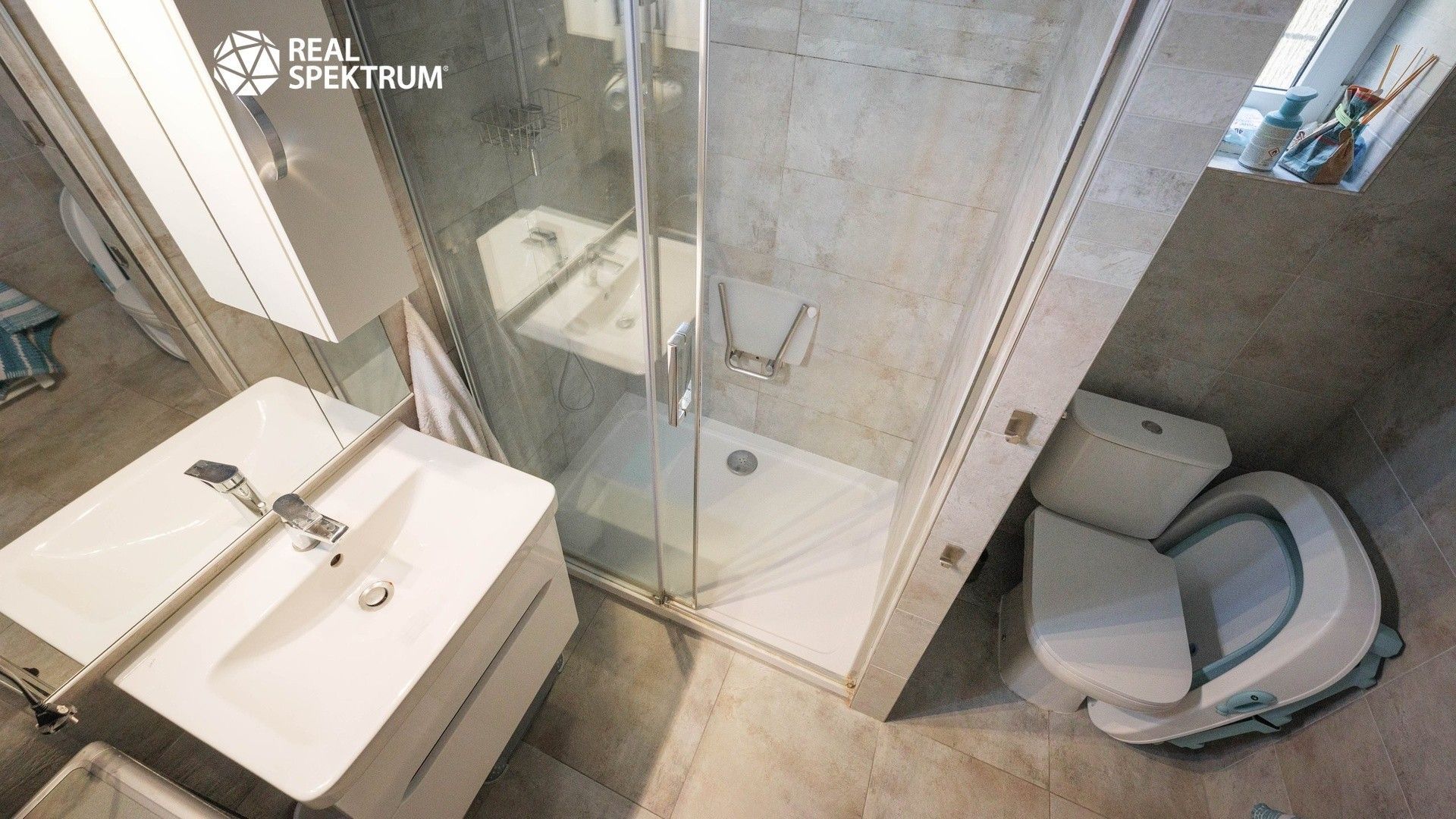 Prodej nemovitosti 175 m² - foto 11