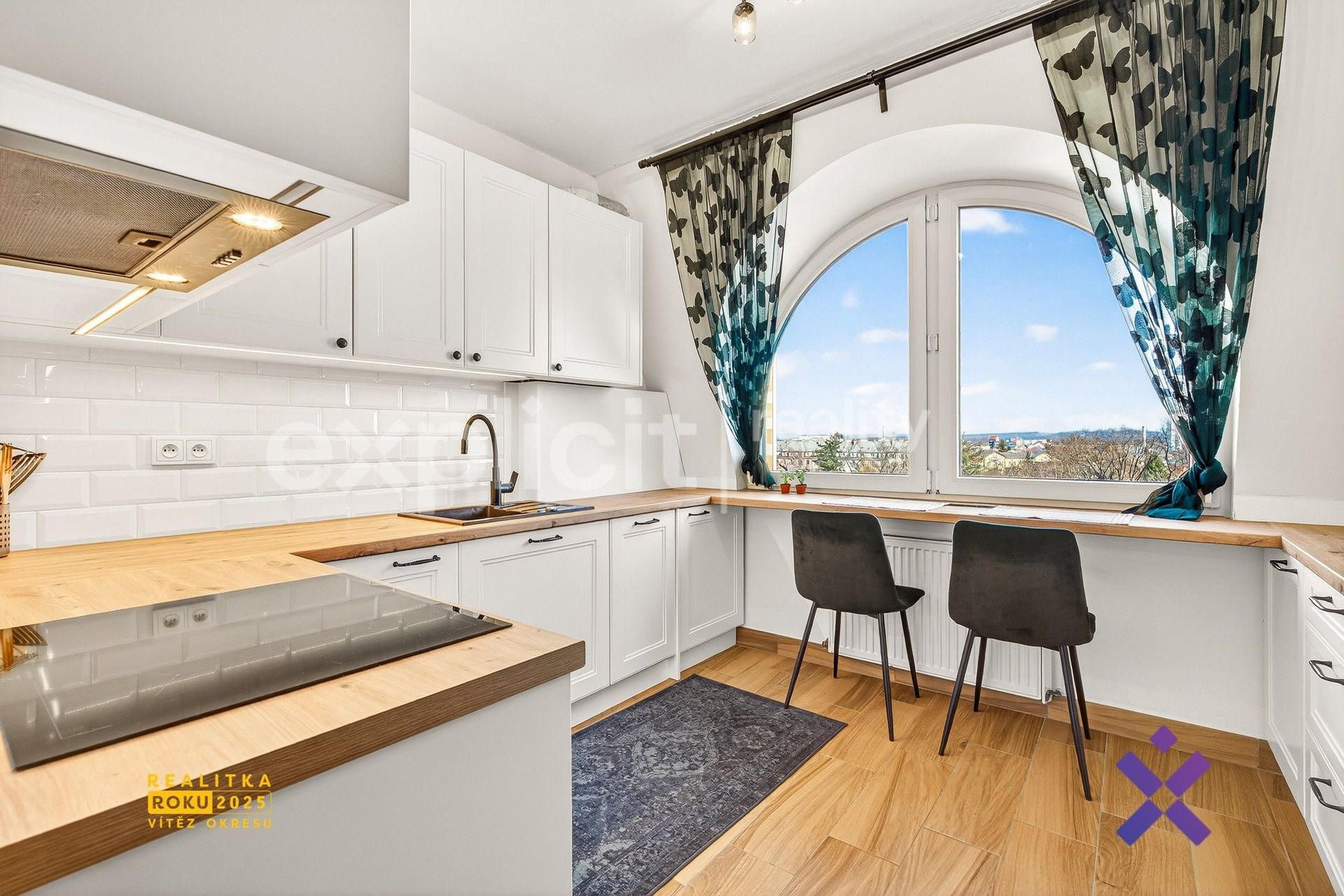 Prodej bytu 4+1 93 m² - foto 1