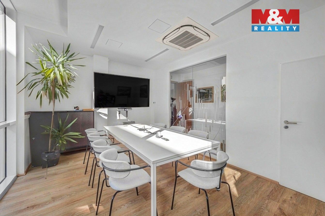 Pronájem komerčního prostoru 82 m² - foto 2