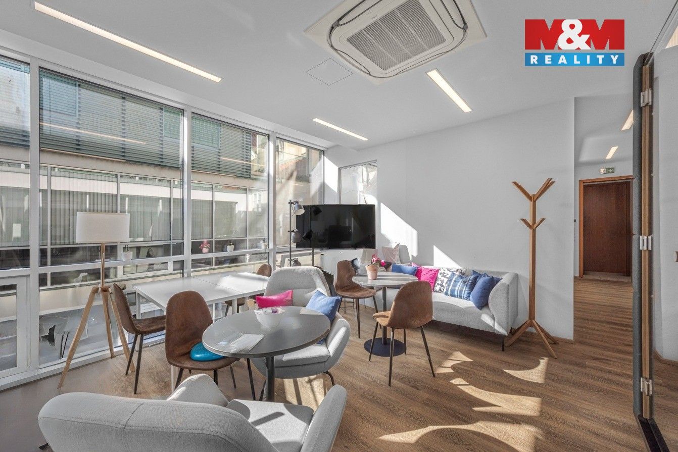 Pronájem komerčního prostoru 82 m² - foto 6