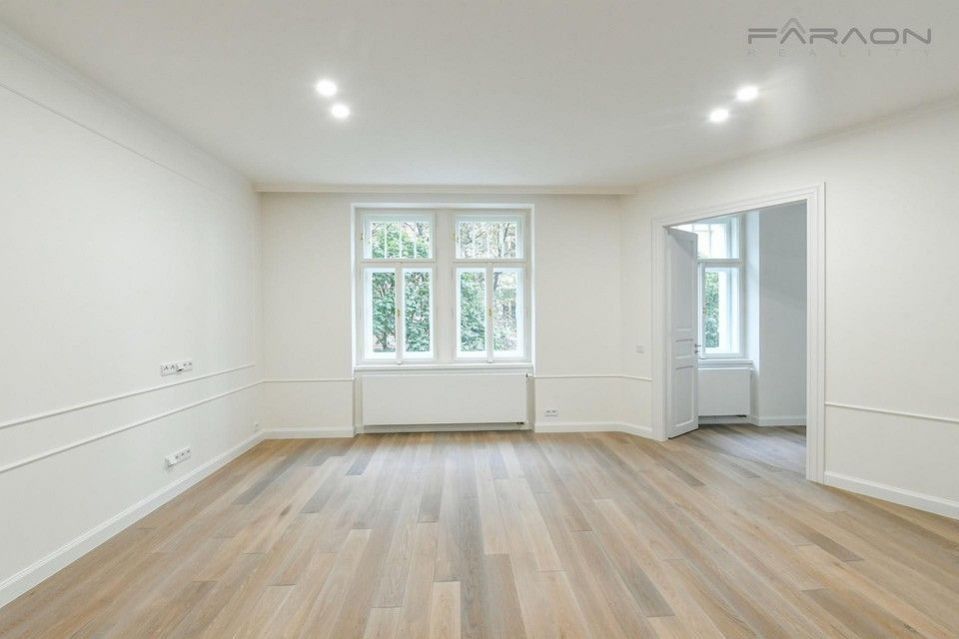 Pronájem bytu 4+kk 118 m² - foto 14