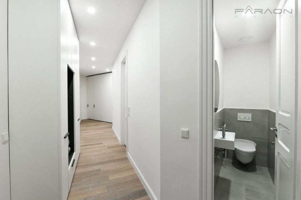 Pronájem bytu 4+kk 118 m² - foto 16