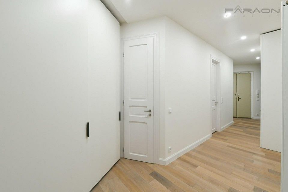 Pronájem bytu 4+kk 118 m² - foto 18