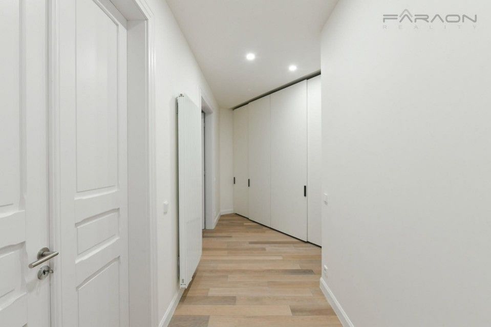 Pronájem bytu 4+kk 118 m² - foto 17