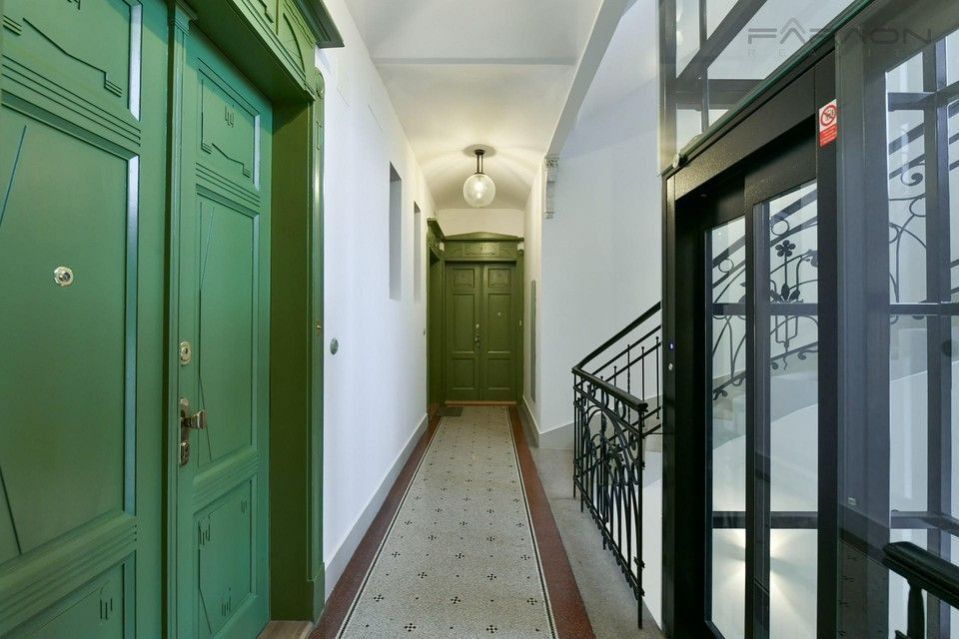 Pronájem bytu 4+kk 118 m² - foto 20