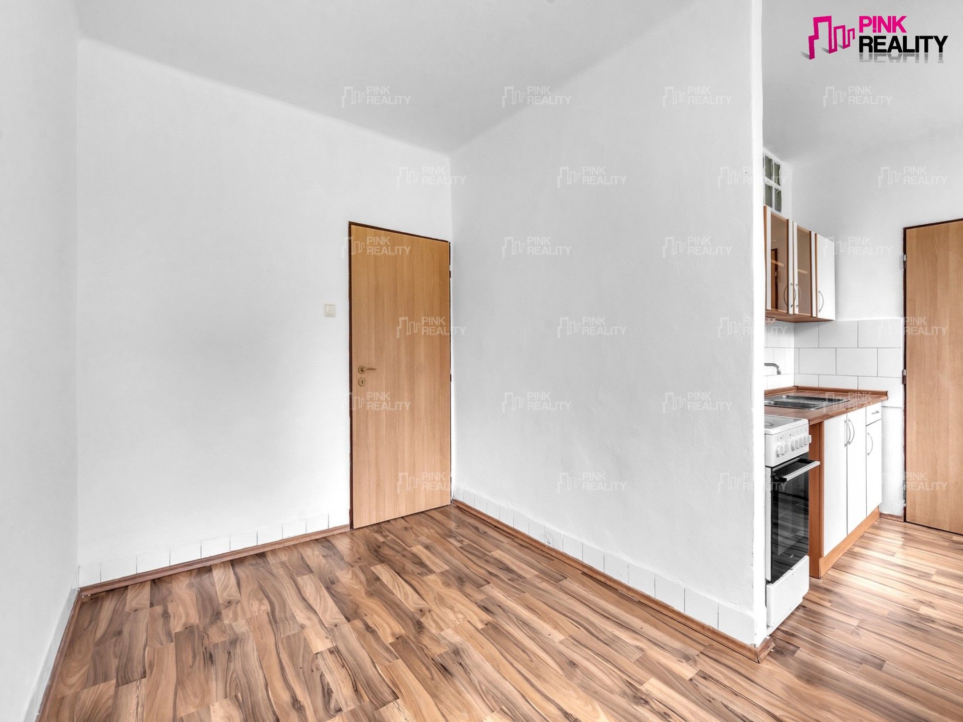 Pronájem bytu 2+1 61 m² - foto 3
