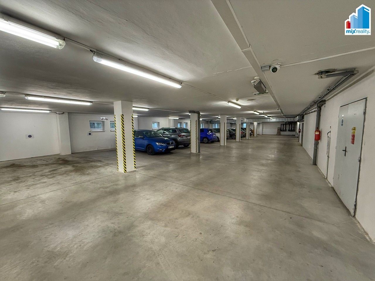 Pronájem komerčního prostoru 2000 m² - foto 9