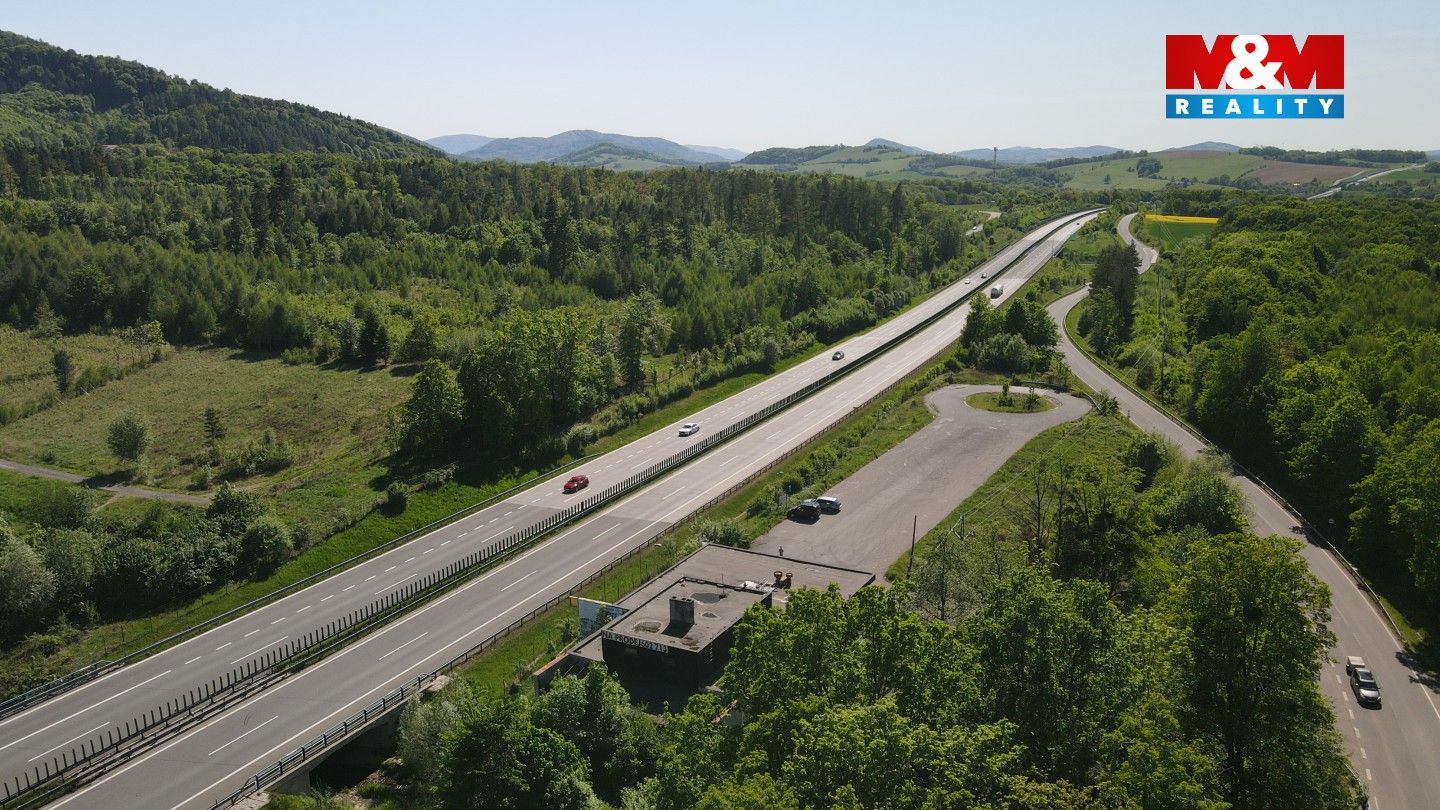 Prodej nemovitosti 890 m² - foto 8