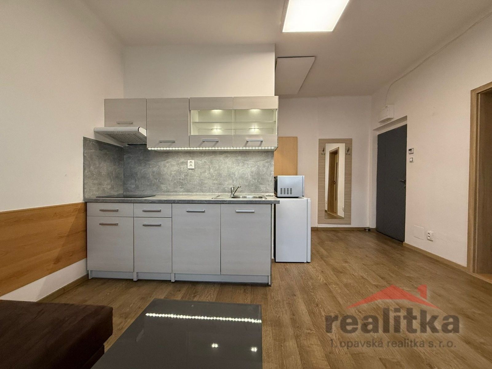 Pronájem bytu 2+kk 32 m² - foto 1