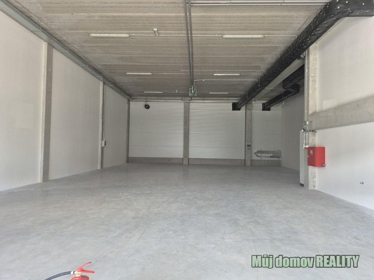 Pronájem komerčního prostoru 550 m² - foto 4