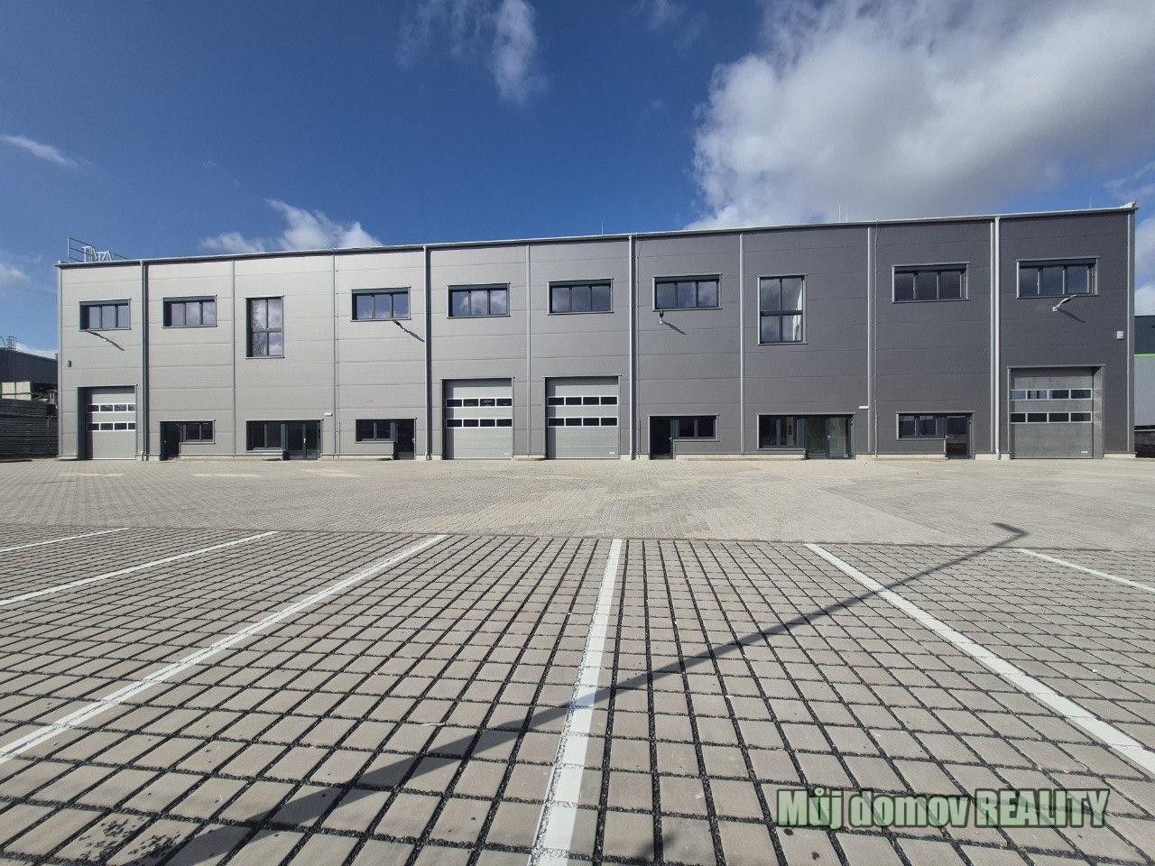 Pronájem komerčního prostoru 550 m² - foto 12