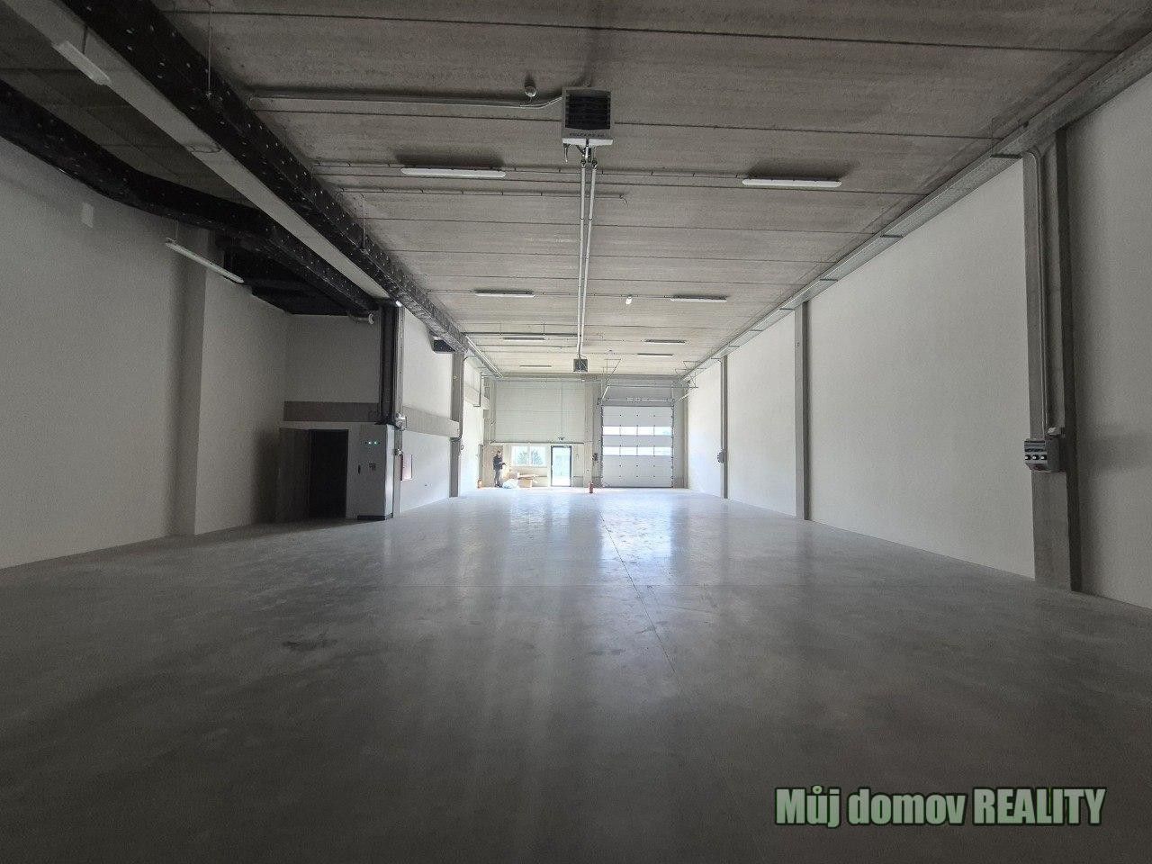 Pronájem komerčního prostoru 550 m² - foto 20