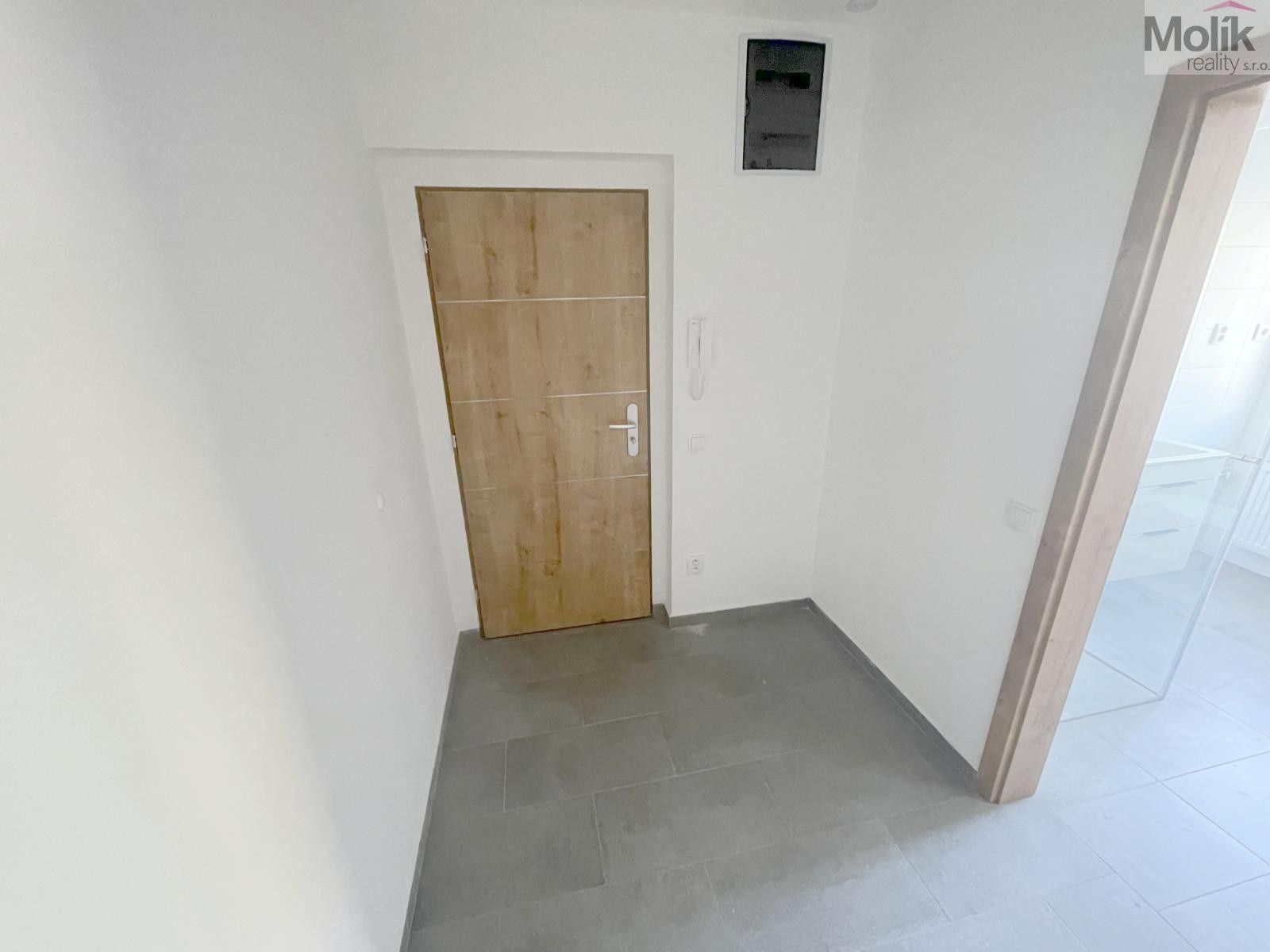 Pronájem bytu 2+kk 45 m² - foto 8