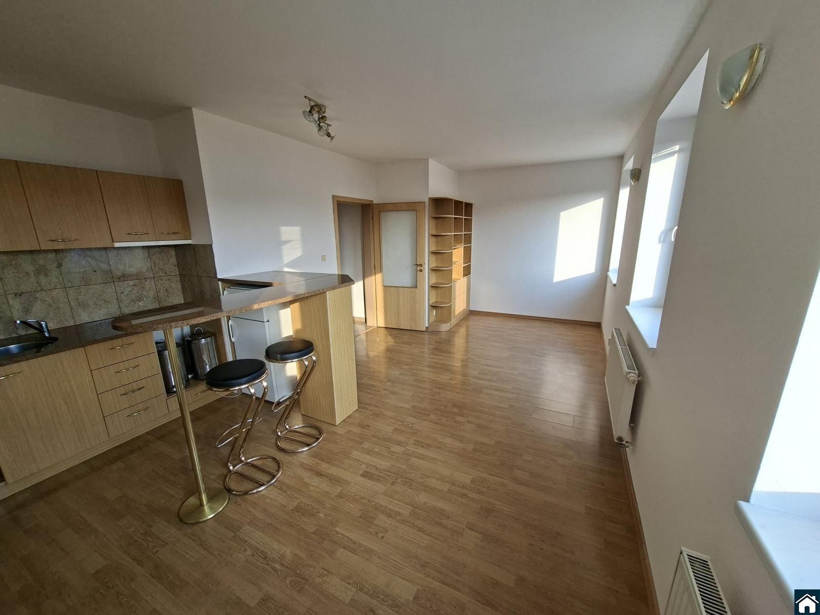 Pronájem bytu 1+kk 33 m² - foto 2