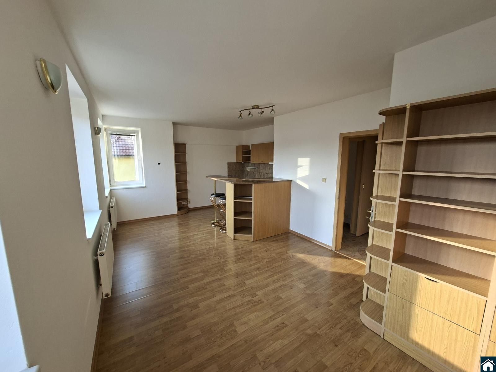 Pronájem bytu 1+kk 33 m² - foto 3