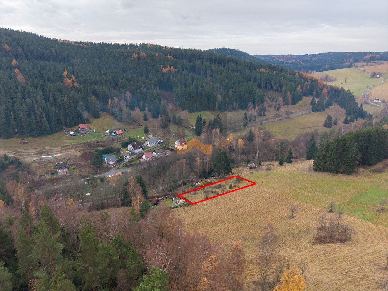Prodej pozemku 1296 m² - foto 3