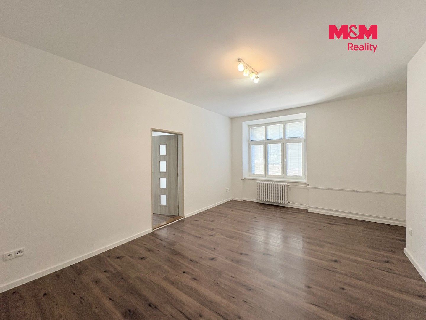 Pronájem bytu 2+1 78 m² - foto 3